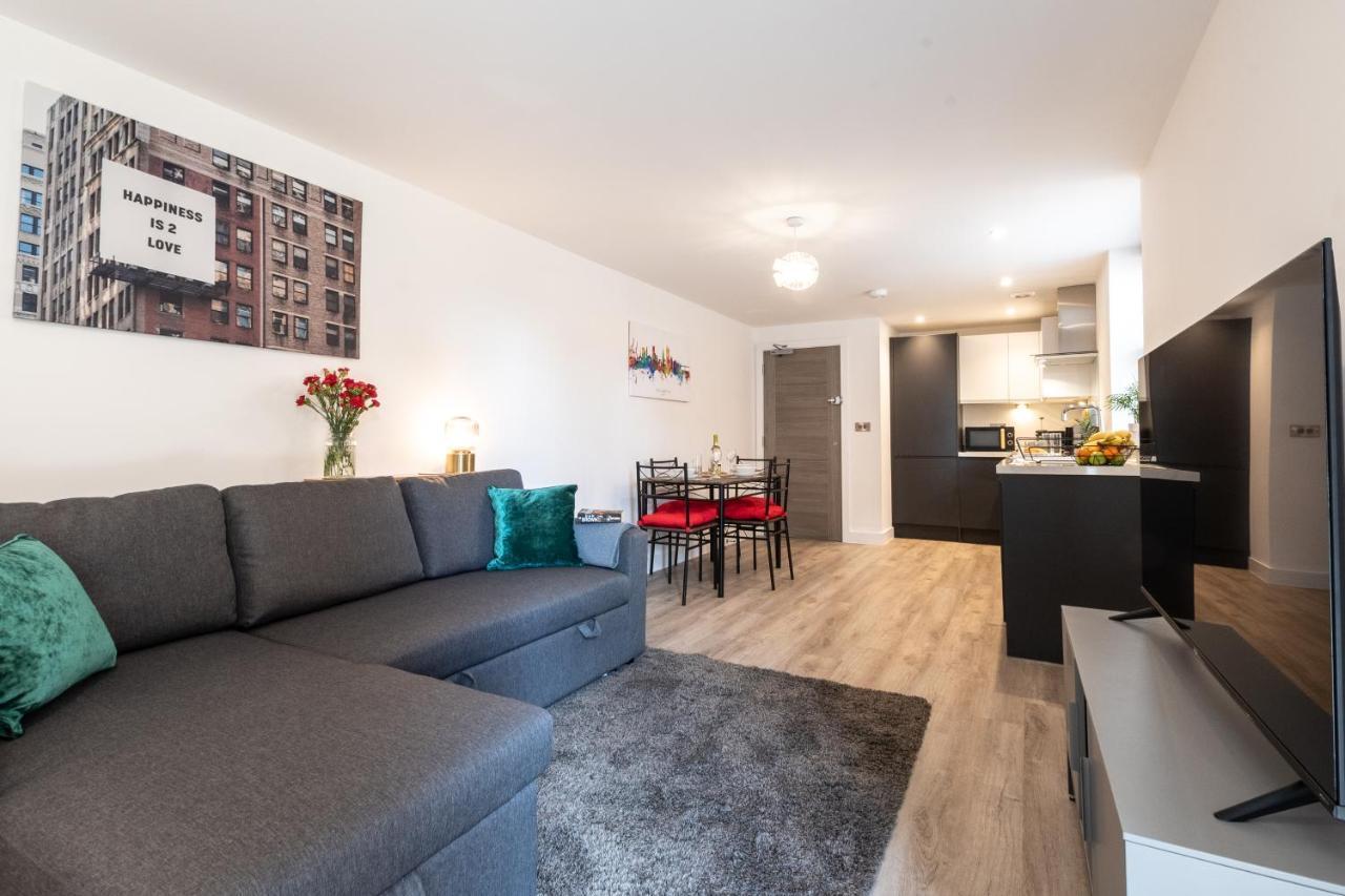 Welcome 4 Business Or Pleasure! Super Central Southampton 'City Vibes' # Stylish Apartment With Outside Space! 1-4 Guests Book Your City Break Or Pre-Cruise Stay! Close To Mayflower Theatre, Universities, Cruise Terminals, Hospitals & Shops! Exterior foto