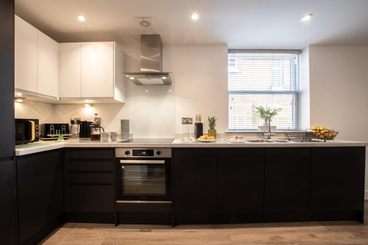 Welcome 4 Business Or Pleasure! Super Central Southampton 'City Vibes' # Stylish Apartment With Outside Space! 1-4 Guests Book Your City Break Or Pre-Cruise Stay! Close To Mayflower Theatre, Universities, Cruise Terminals, Hospitals & Shops! Exterior foto