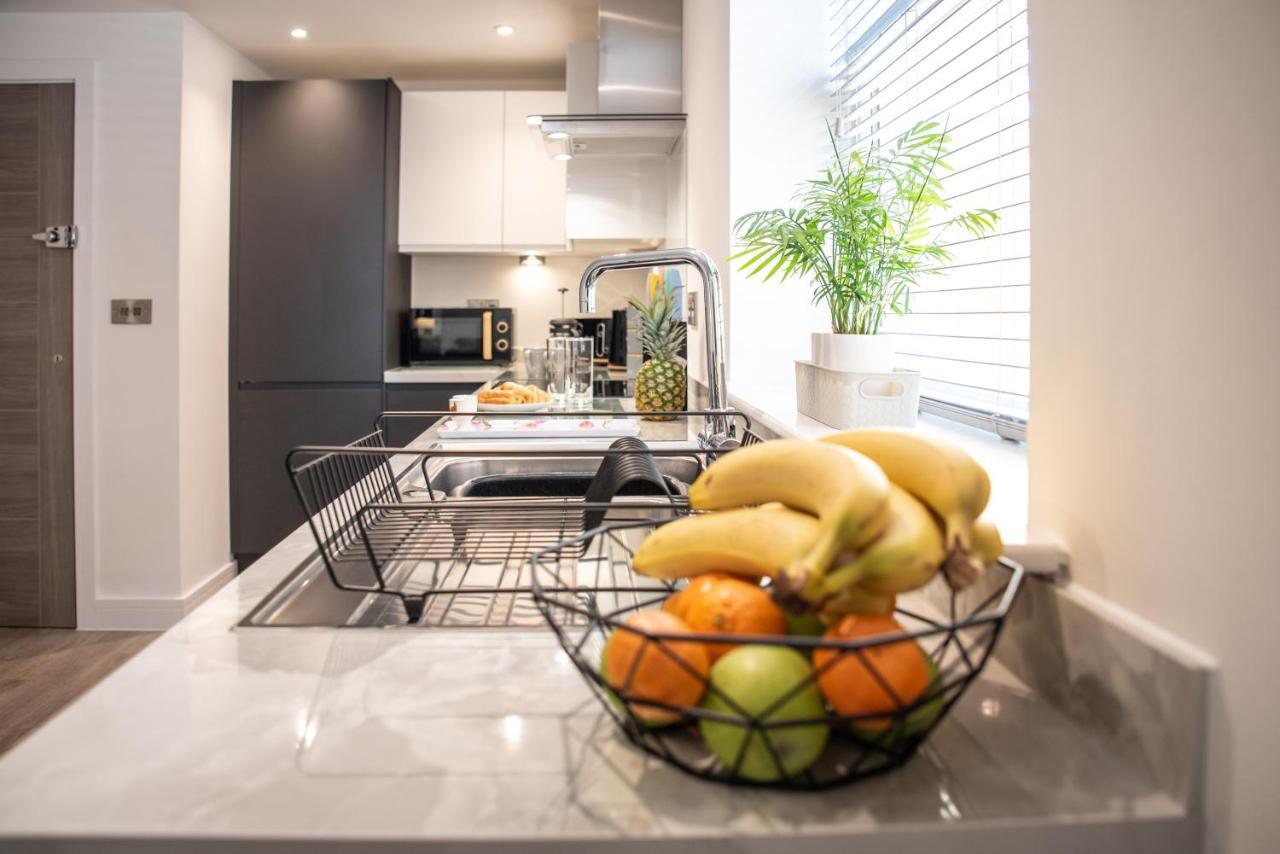 Welcome 4 Business Or Pleasure! Super Central Southampton 'City Vibes' # Stylish Apartment With Outside Space! 1-4 Guests Book Your City Break Or Pre-Cruise Stay! Close To Mayflower Theatre, Universities, Cruise Terminals, Hospitals & Shops! Exterior foto