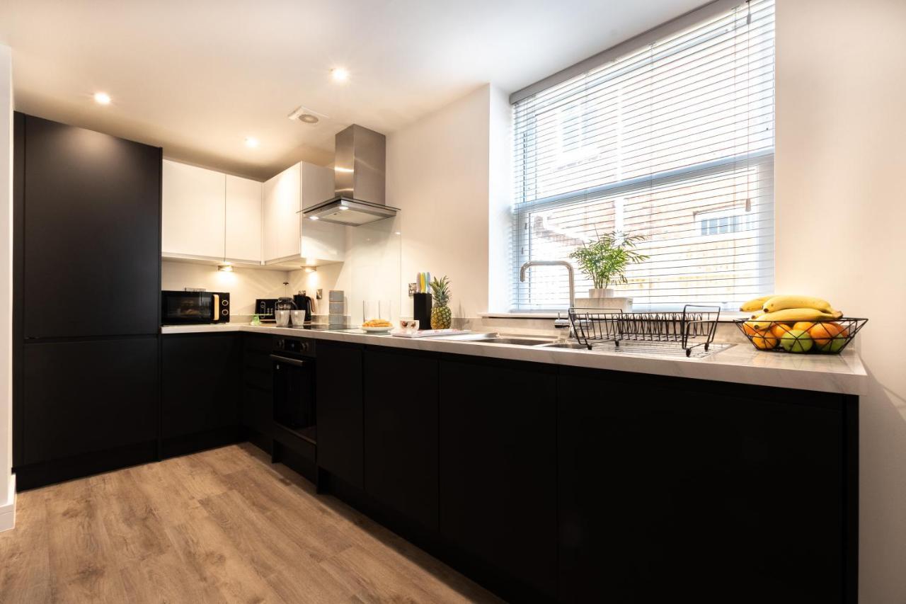 Welcome 4 Business Or Pleasure! Super Central Southampton 'City Vibes' # Stylish Apartment With Outside Space! 1-4 Guests Book Your City Break Or Pre-Cruise Stay! Close To Mayflower Theatre, Universities, Cruise Terminals, Hospitals & Shops! Exterior foto