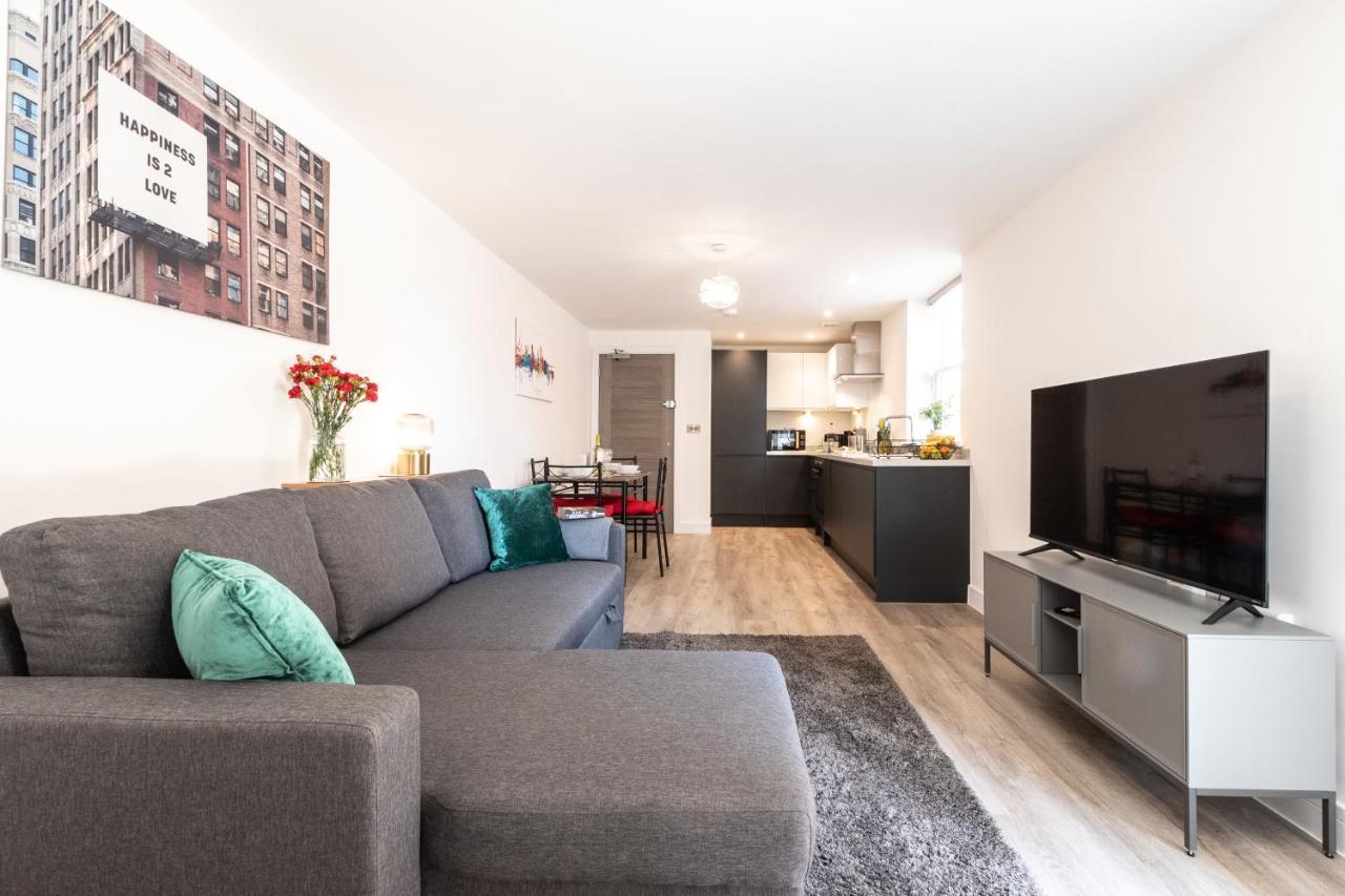 Welcome 4 Business Or Pleasure! Super Central Southampton 'City Vibes' # Stylish Apartment With Outside Space! 1-4 Guests Book Your City Break Or Pre-Cruise Stay! Close To Mayflower Theatre, Universities, Cruise Terminals, Hospitals & Shops! Exterior foto
