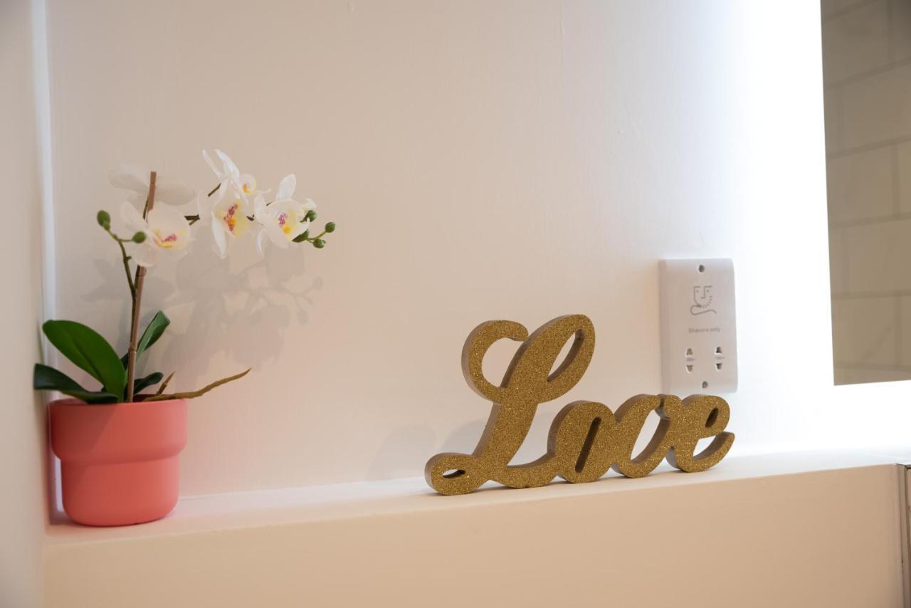 Welcome 4 Business Or Pleasure! Super Central Southampton 'City Vibes' # Stylish Apartment With Outside Space! 1-4 Guests Book Your City Break Or Pre-Cruise Stay! Close To Mayflower Theatre, Universities, Cruise Terminals, Hospitals & Shops! Exterior foto